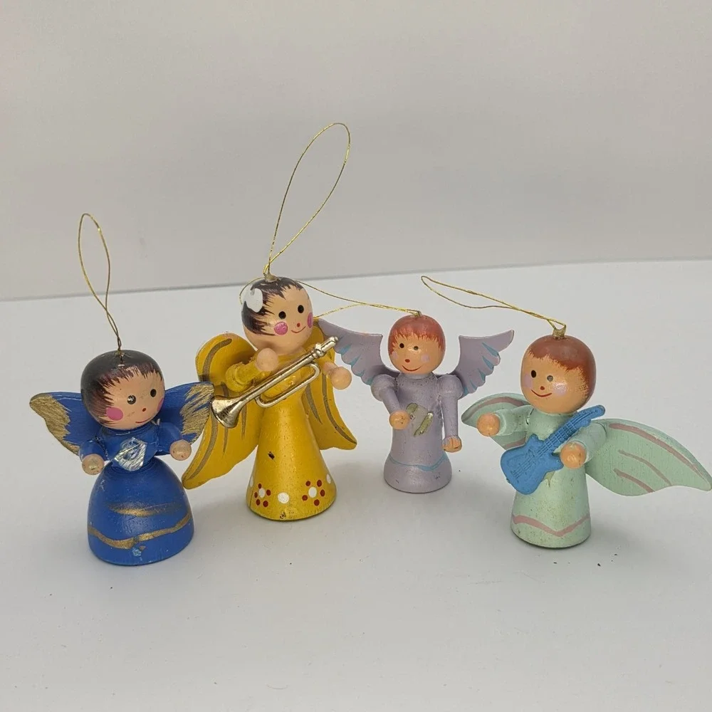 VTG Wood Angel Ornament Lot Hand Painted Christmas Choir Missing Instruments